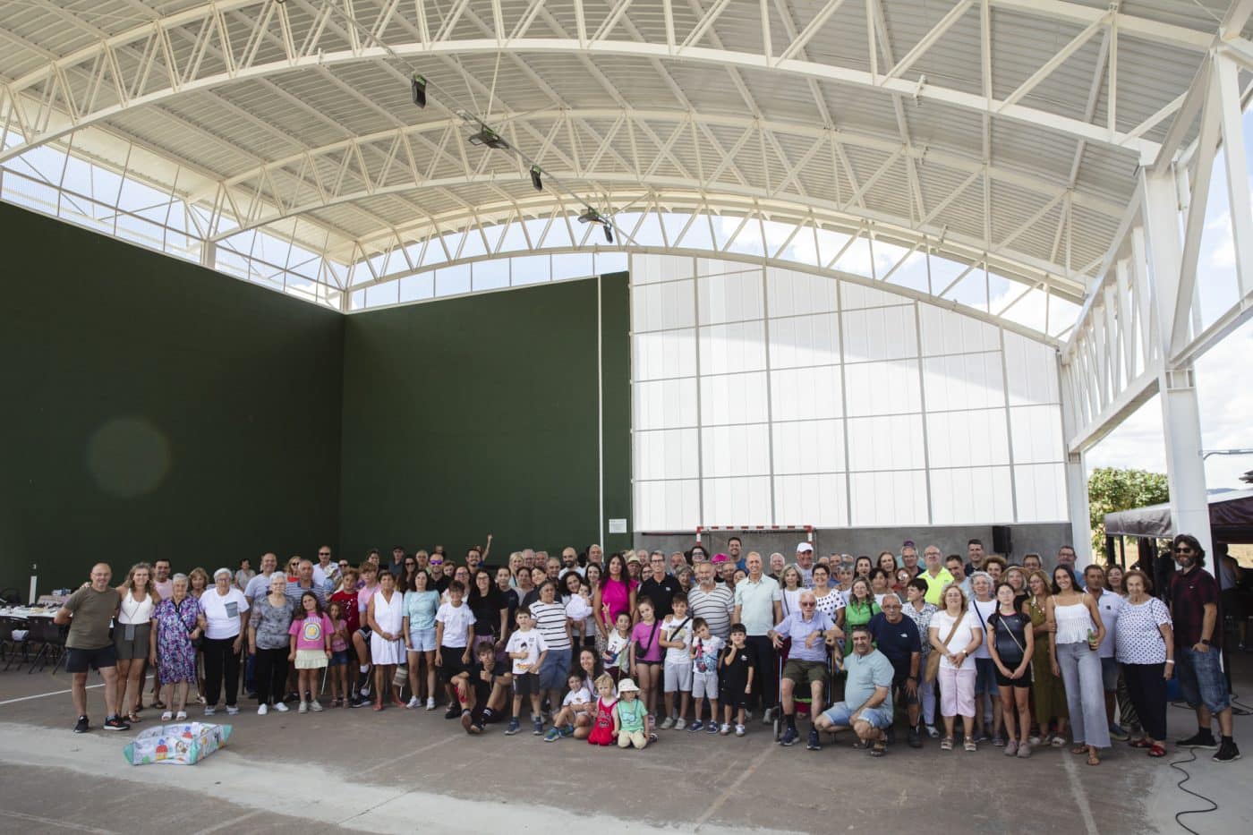 Manzanares de Rioja estrena la nueva cubierta de su frontón para convertirlo en un espacio de uso durante todo el año 1 Manzanares de Rioja estrena la nueva cubierta de su frontón para convertirlo en un espacio de uso durante todo el año 1