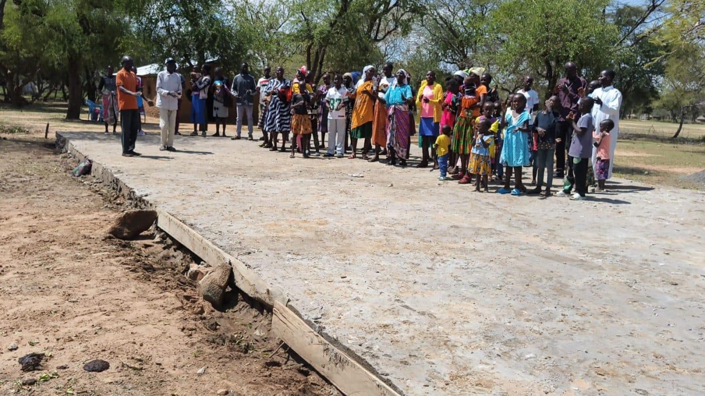 La Parroquia de Santo Domingo busca recaudar 16.000 euros para construir dos capillas en Kenia 1 La Parroquia de Santo Domingo busca recaudar 16.000 euros para construir dos capillas en Kenia 1