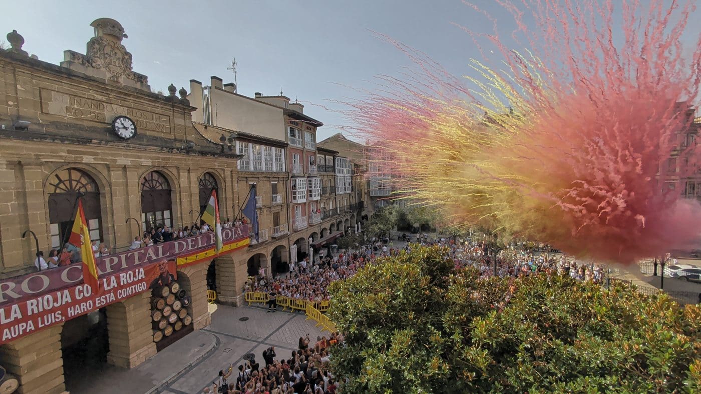 Haro se vuelca con Luis de la Fuente en un multitudinario recibimiento en el Ayuntamiento 2 Haro se vuelca con Luis de la Fuente en un multitudinario recibimiento en el Ayuntamiento 2