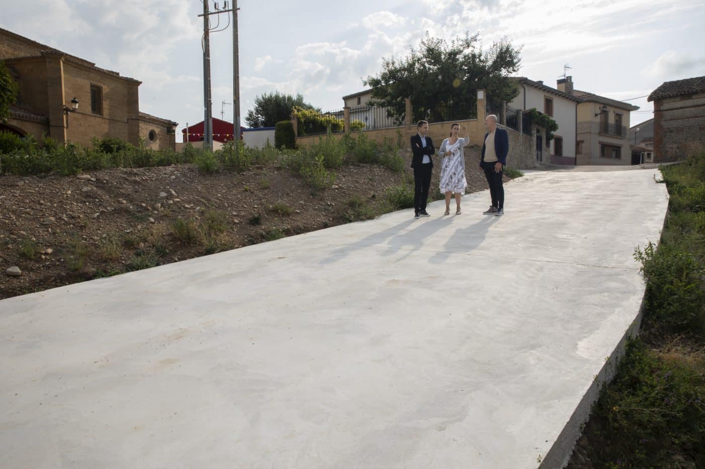 San Torcuato estrena nuevo firme en las calles La Iglesia y La Fuente 1