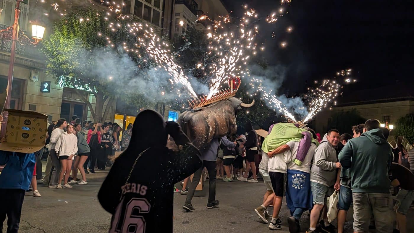FOTOS: Haro despide las fiestas de la Vega al ritmo de la Jira 64