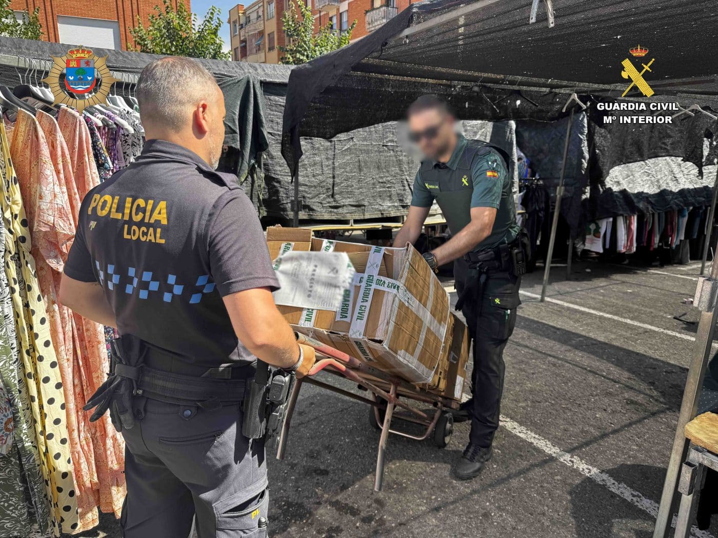 La Guardia Civil interviene más de 7.600 prendas falsificadas en mercadillos de Santo Domingo y Ezcaray 2