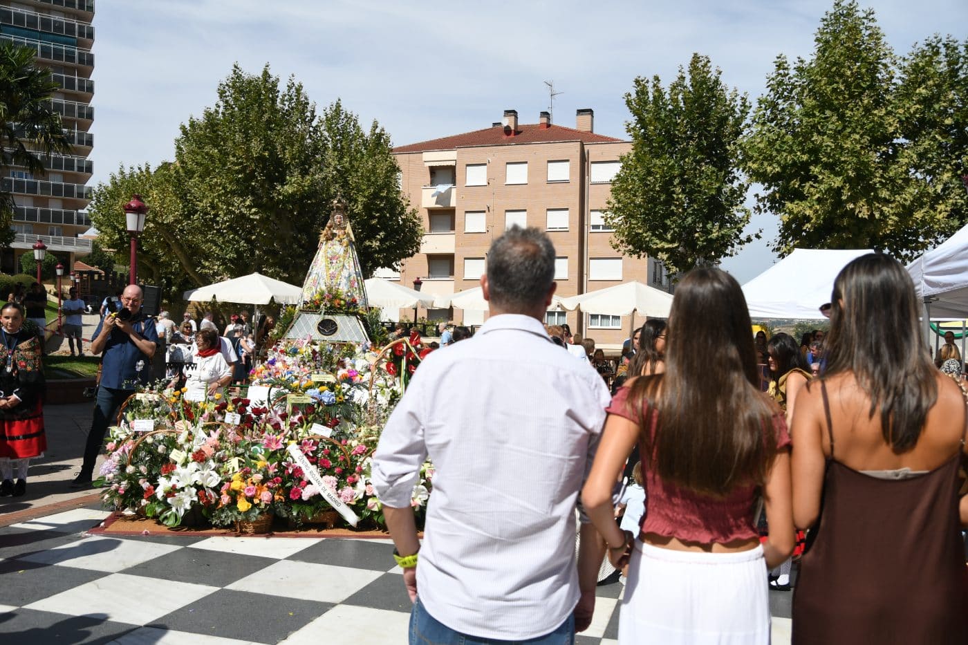 FOTOS: Haro cubre de flores a la Virgen de la Vega en su día grande 2