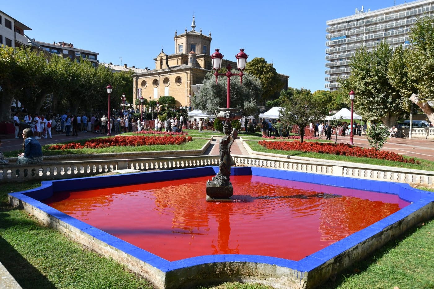 FOTOS: Haro cubre de flores a la Virgen de la Vega en su día grande 44