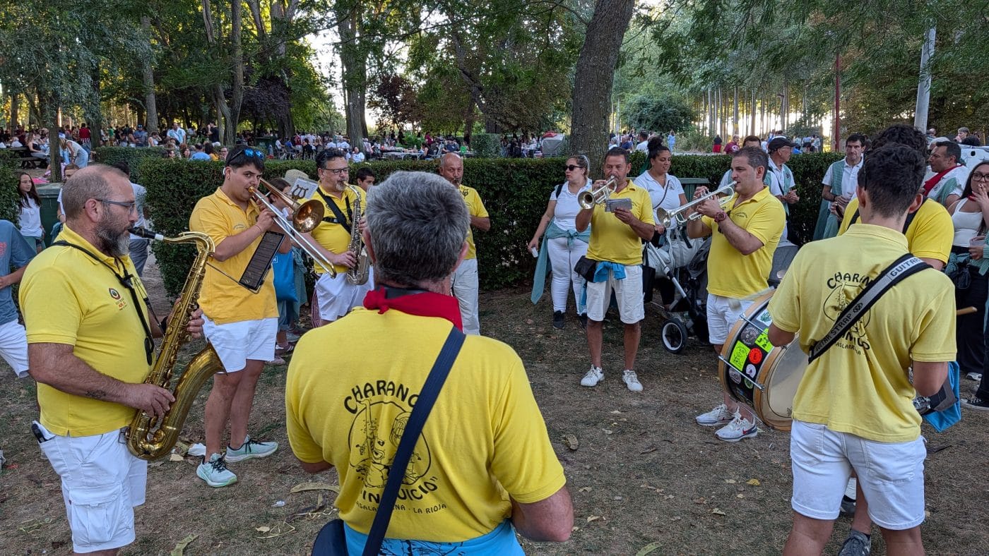 FOTOS: Haro despide las fiestas de la Vega al ritmo de la Jira 32