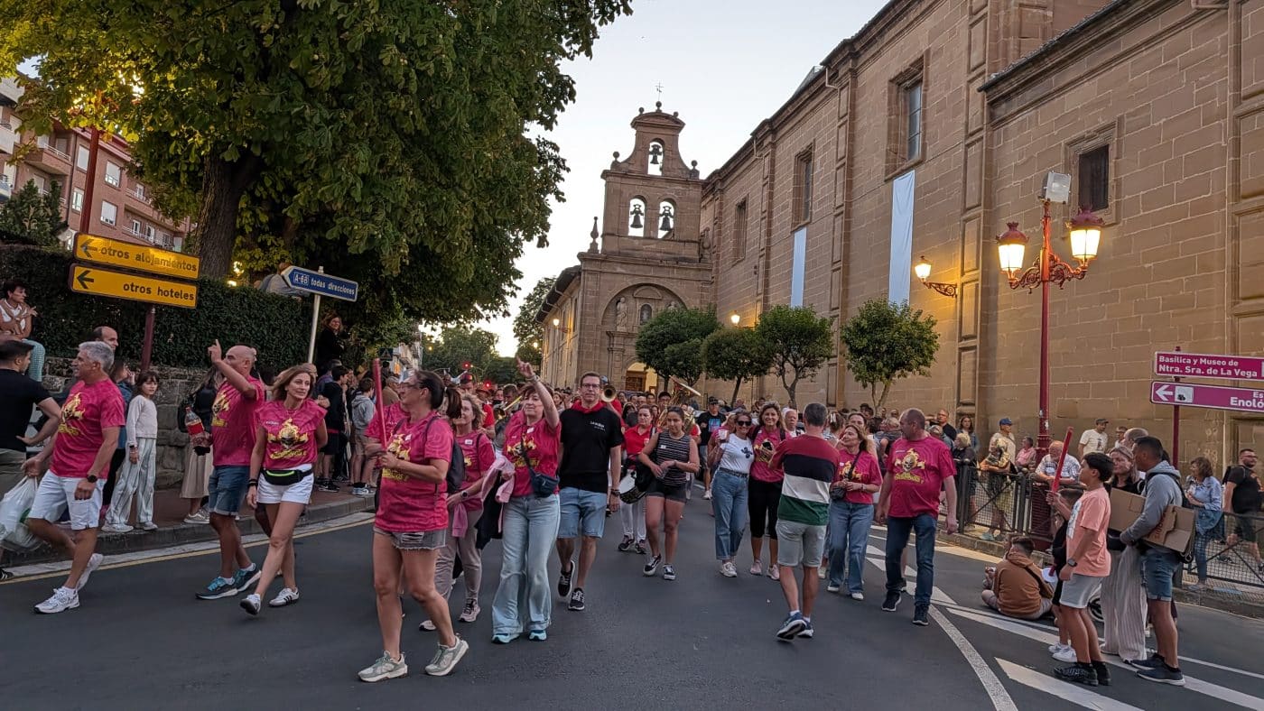 FOTOS: Haro despide las fiestas de la Vega al ritmo de la Jira 28