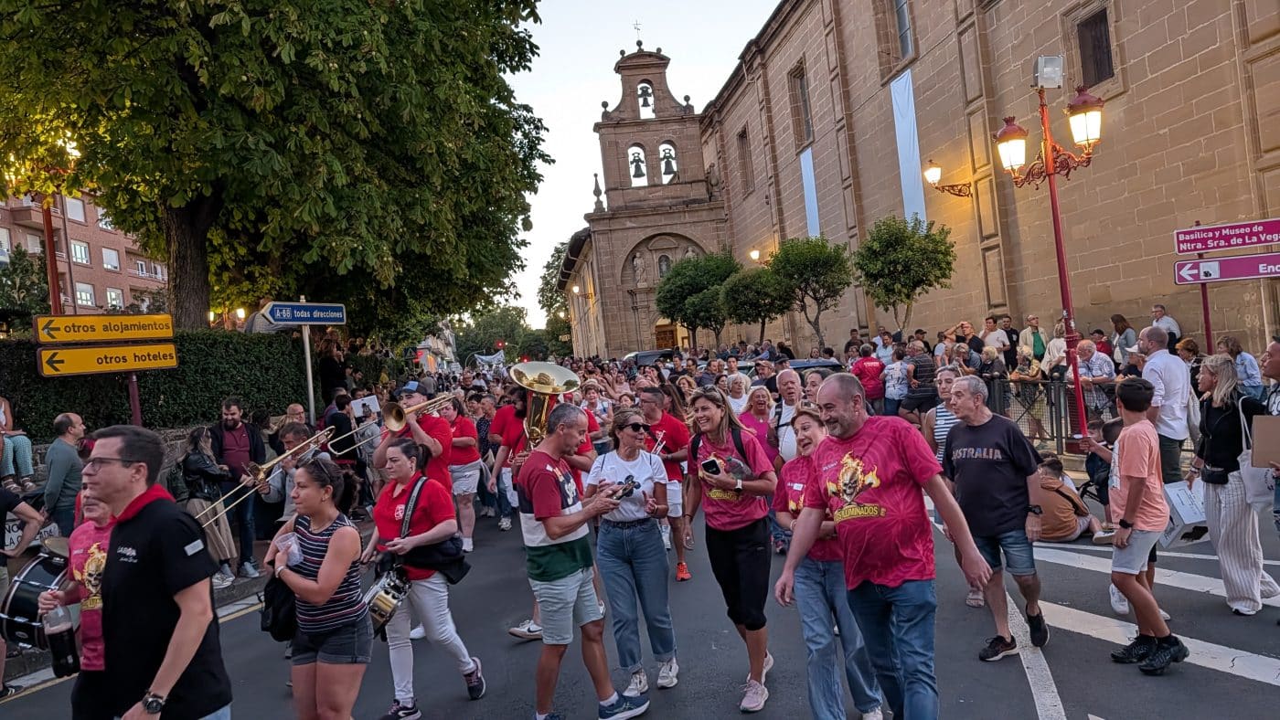 FOTOS: Haro despide las fiestas de la Vega al ritmo de la Jira 22