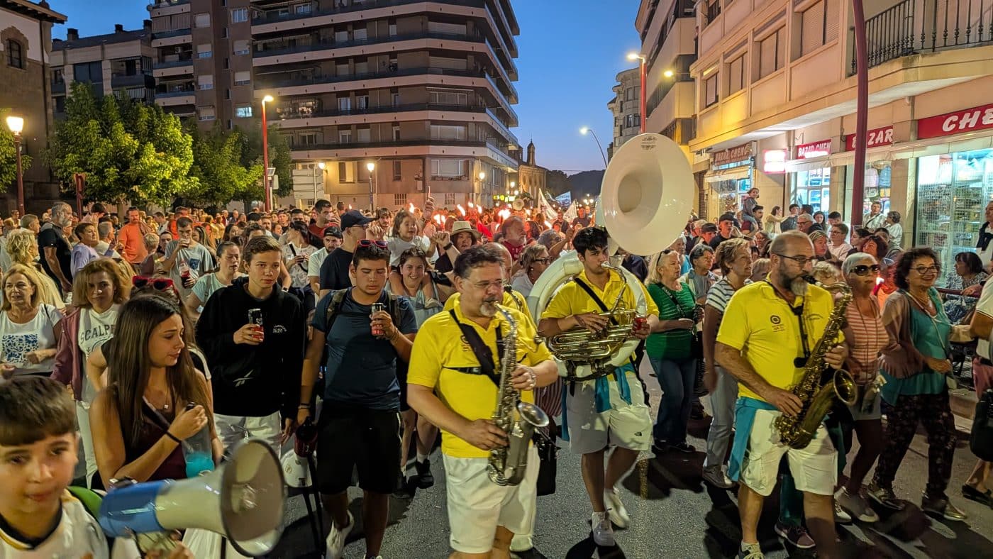 FOTOS: Haro despide las fiestas de la Vega al ritmo de la Jira 4