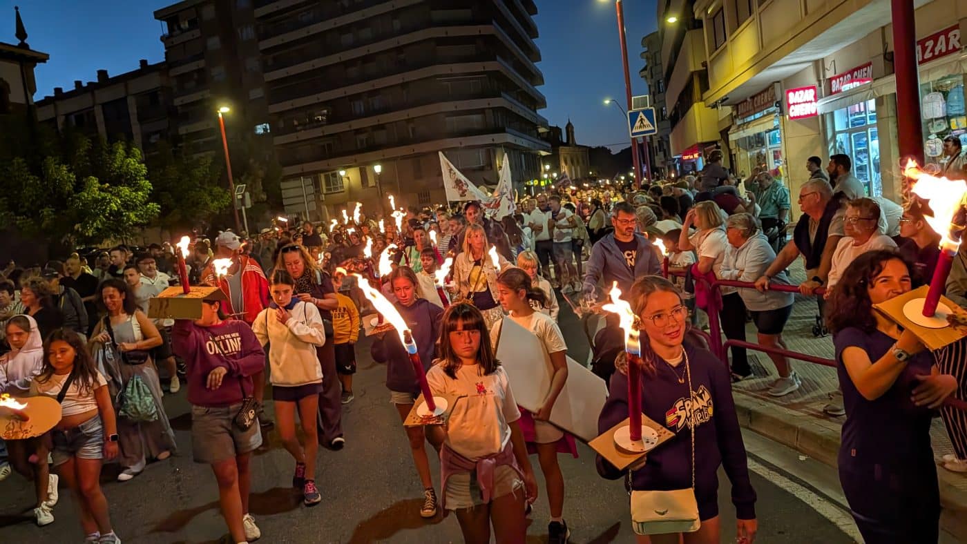 FOTOS: Haro despide las fiestas de la Vega al ritmo de la Jira 5