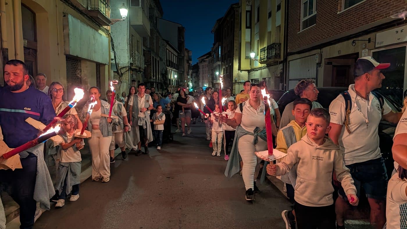 FOTOS: Haro despide las fiestas de la Vega al ritmo de la Jira 2