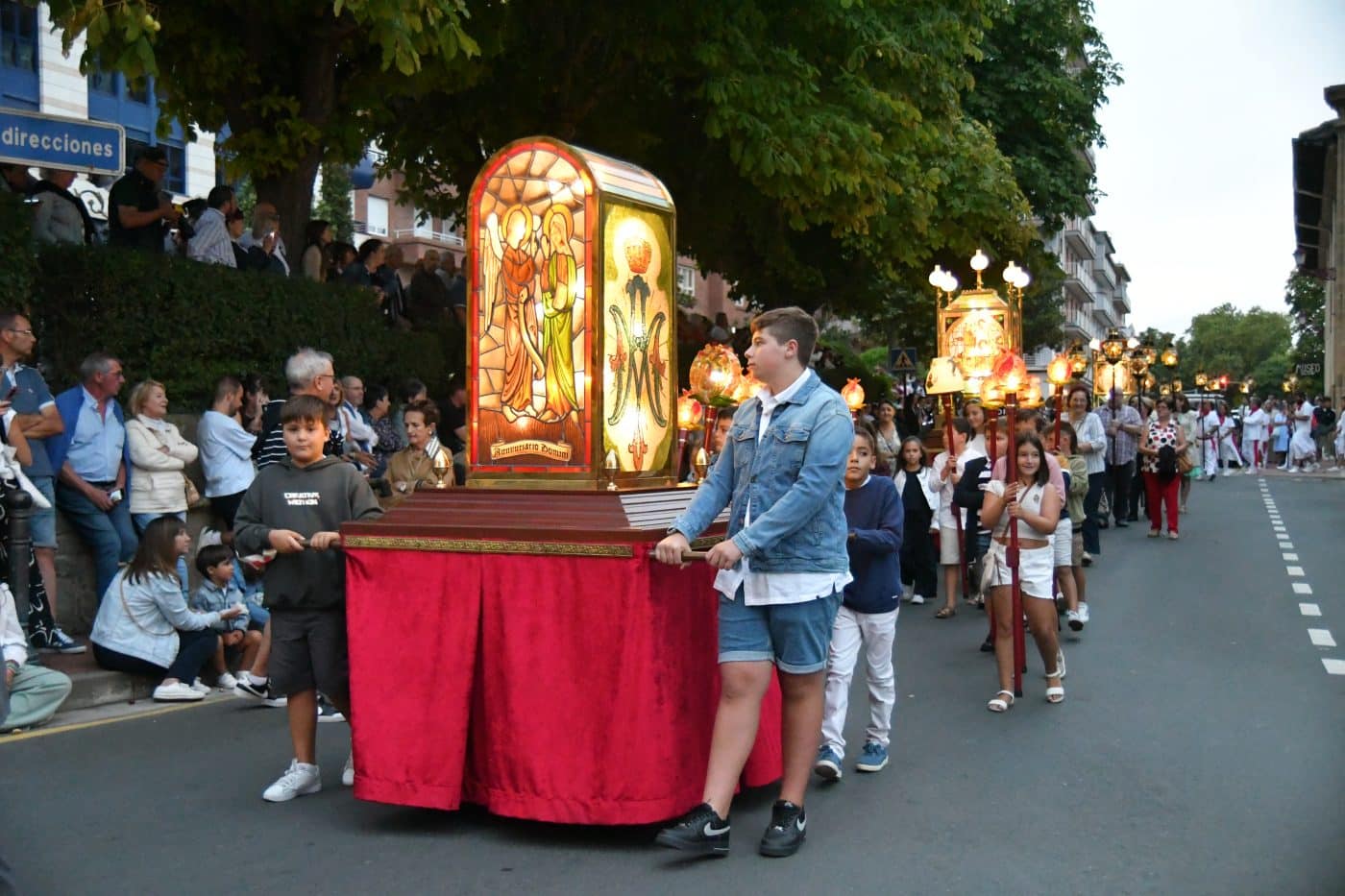 FOTOS: Haro se ilumina con su tradicional Rosario de Faroles 42