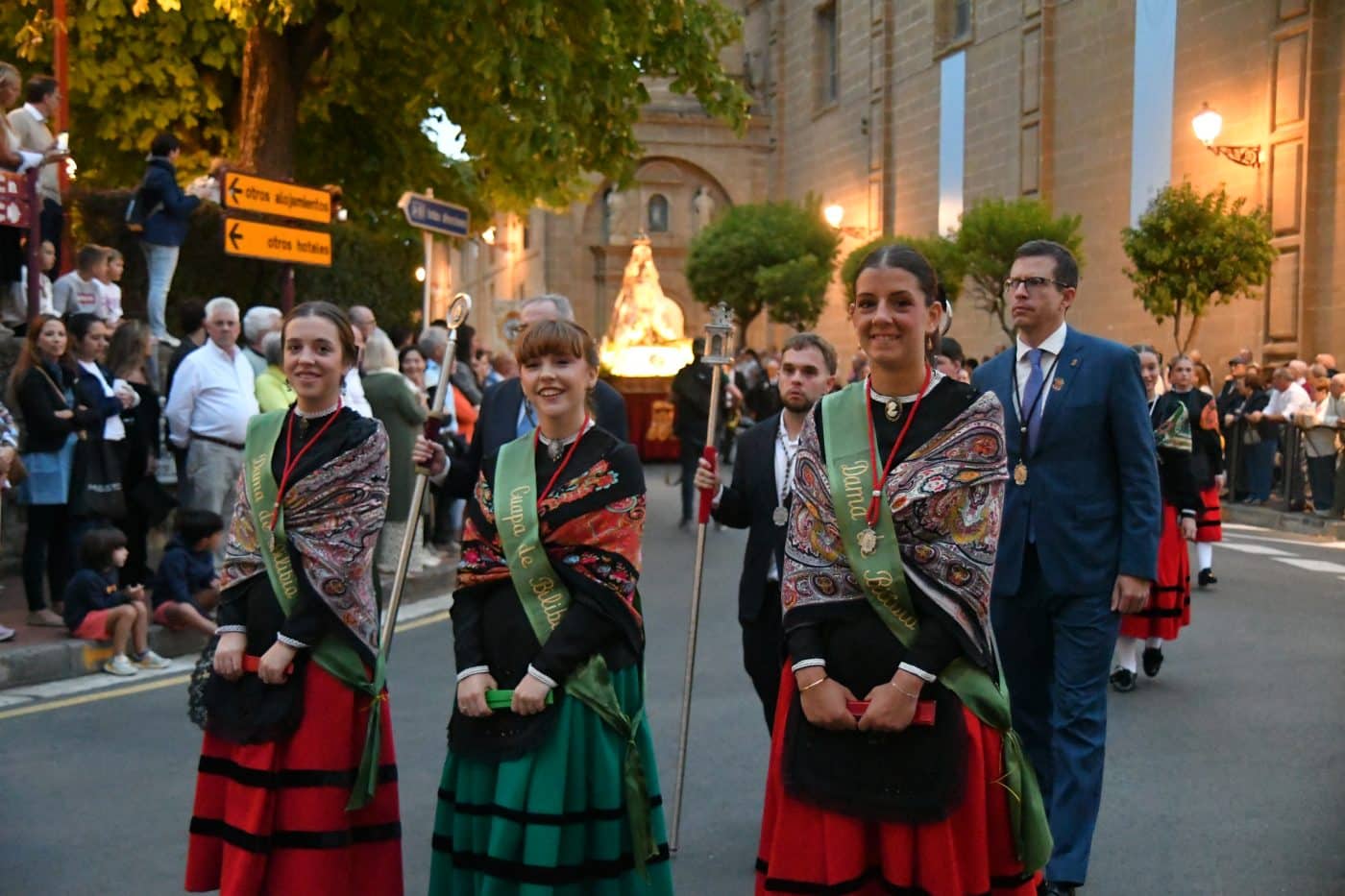 FOTOS: Haro se ilumina con su tradicional Rosario de Faroles 15