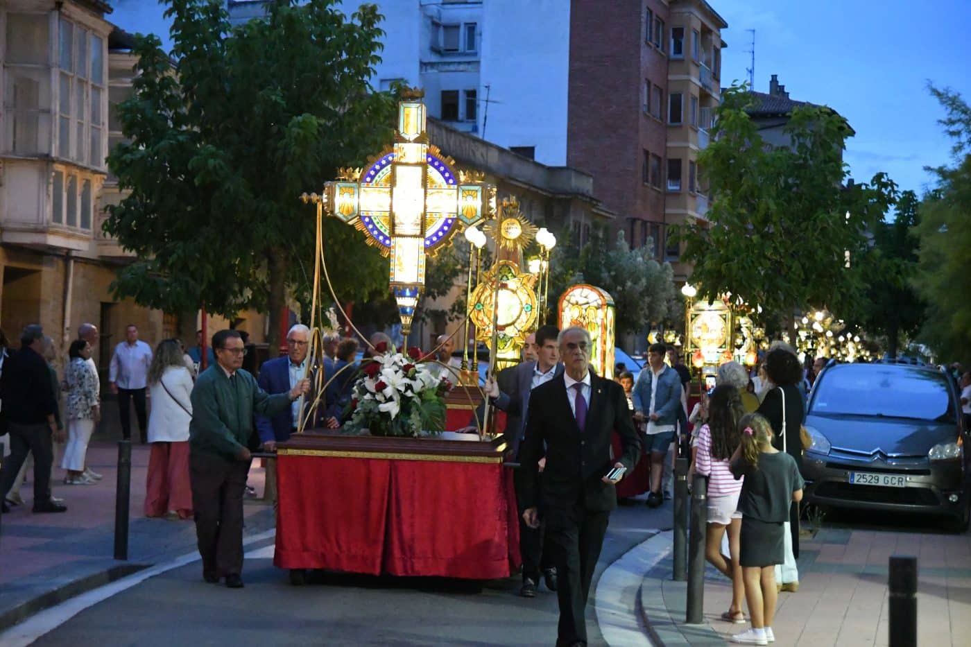 FOTOS: Haro se ilumina con su tradicional Rosario de Faroles 3