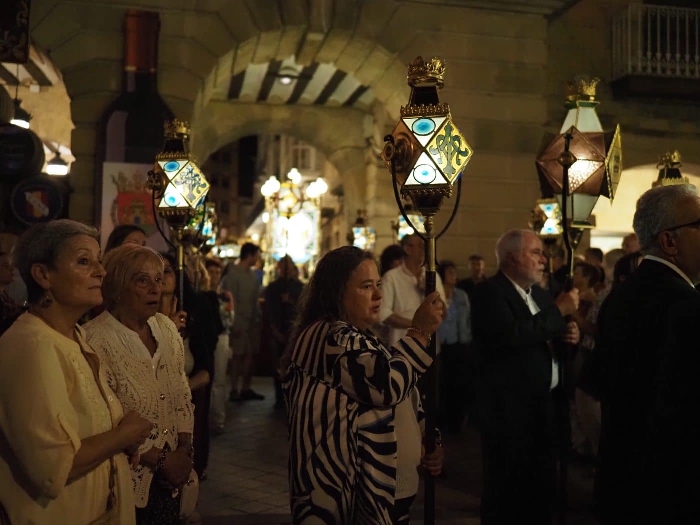 FOTOS: Haro se ilumina con su tradicional Rosario de Faroles 12