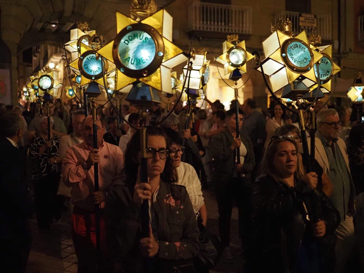 FOTOS: Haro se ilumina con su tradicional Rosario de Faroles 32