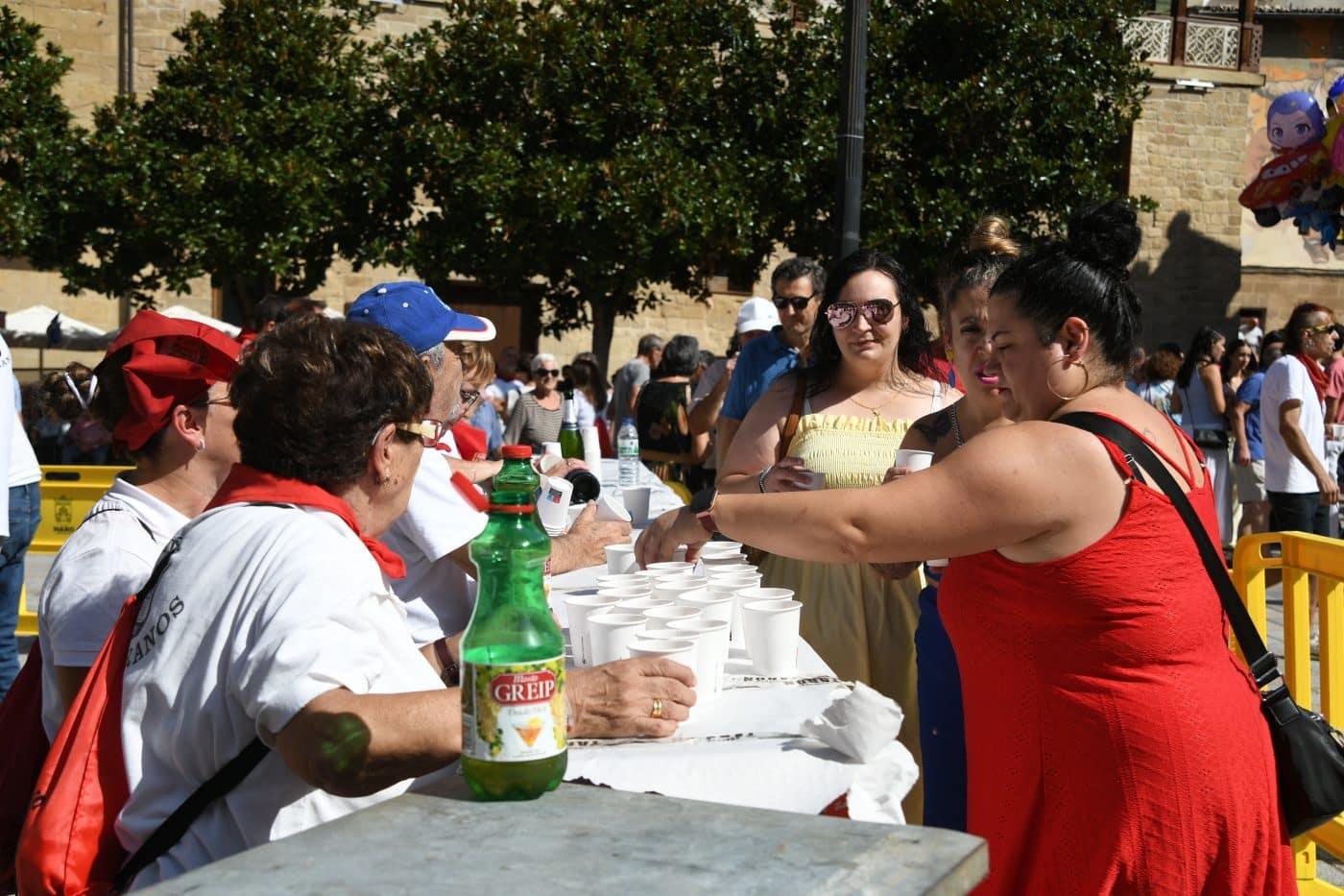 Haro da la bienvenida a sus fiestas entre cohetes y homenajes 31