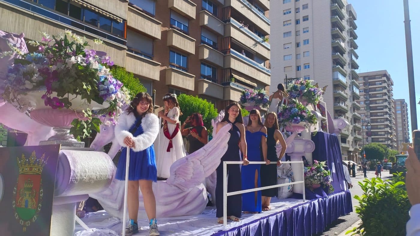 Haro se lleva el tercer premio en el desfile de carrozas de las fiestas de San Mateo 5 Haro se lleva el tercer premio en el desfile de carrozas de las fiestas de San Mateo 5