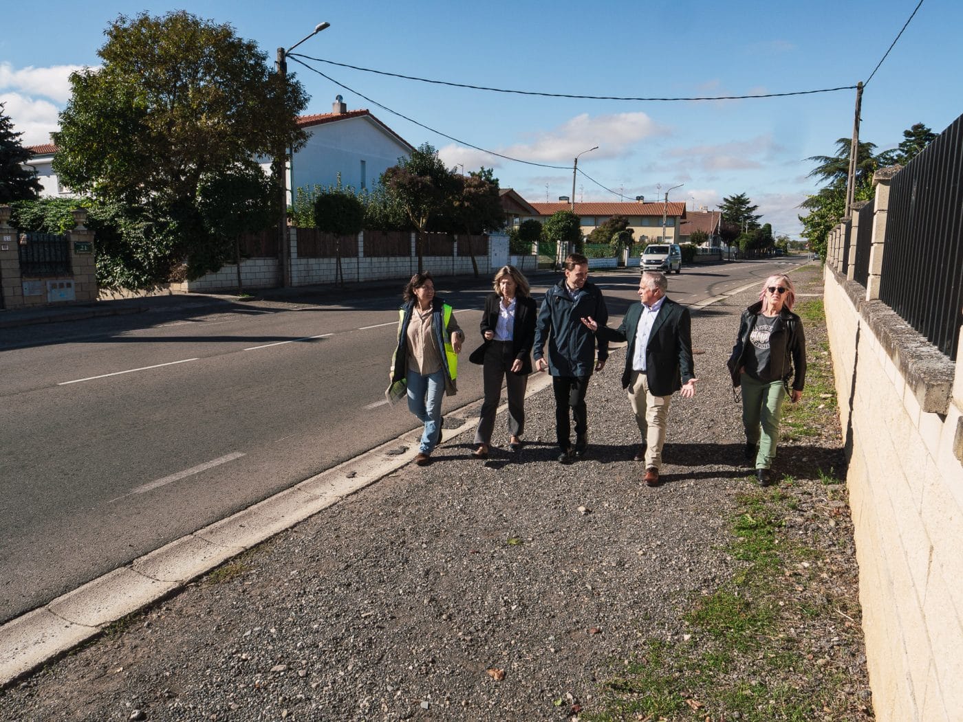 Anguciana completará la reforma de su travesía con nuevas aceras en el acceso oeste 2