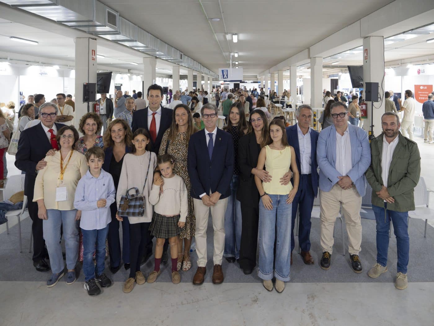 Comercial Oja celebra cuatro décadas de expansión desde Navarrete 8