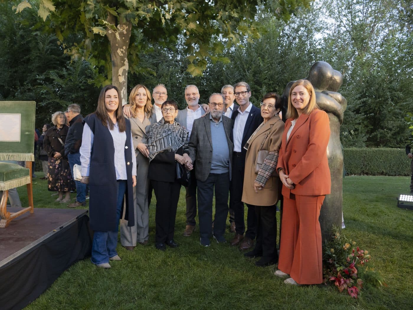 Martínez Somalo regala a Baños de Río Tobía una escultura de Félix Reyes por sus 125 años de historia 4