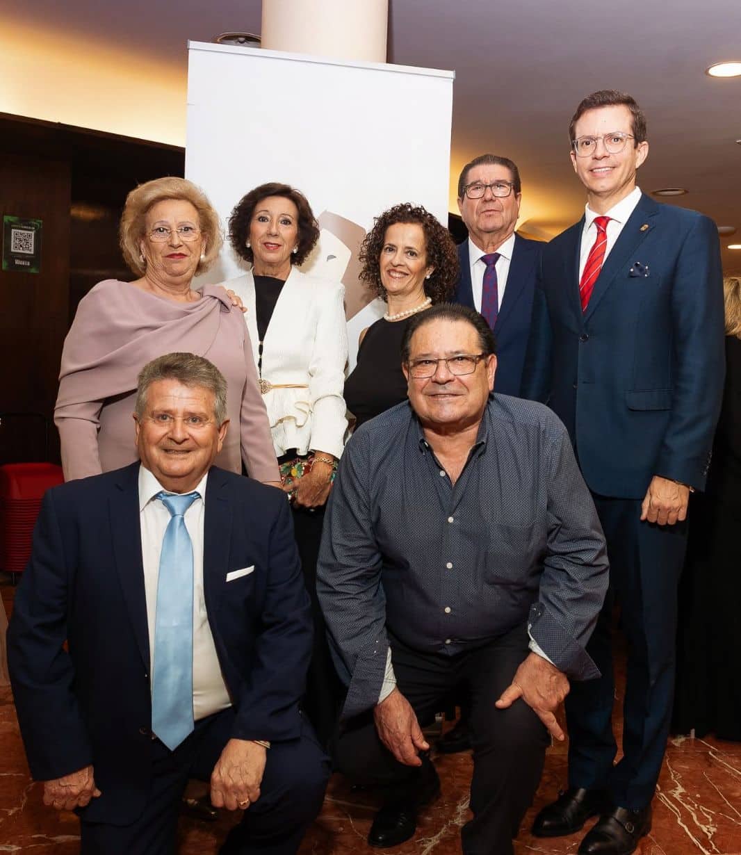 Paco Alcalá, "jarrero de corazón", conquista un Premio Latino con su canción 'He de olvidarme de ella' 4